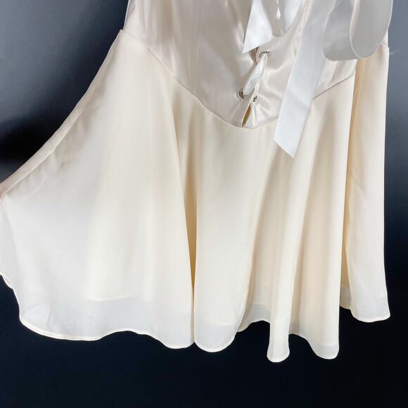 Superdown Solare Mini Dress Champagne Cream Strapless‎ Lace-Up Satin Flare Sz M - Picture 7 of 13